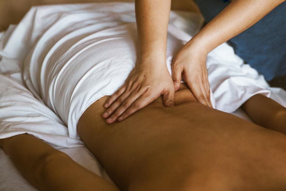 deep-tissue-massage